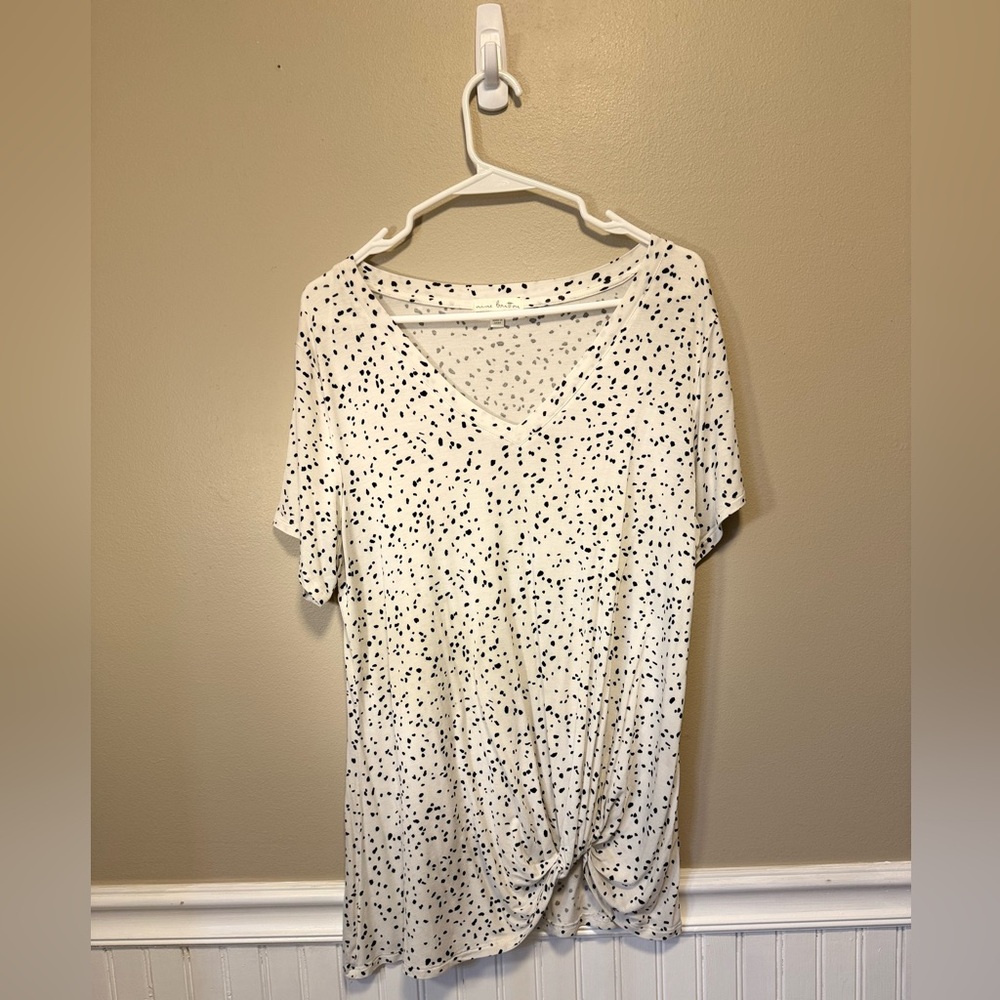 Nine Britton White and Black Relaxed Tie‎ Front Blouse